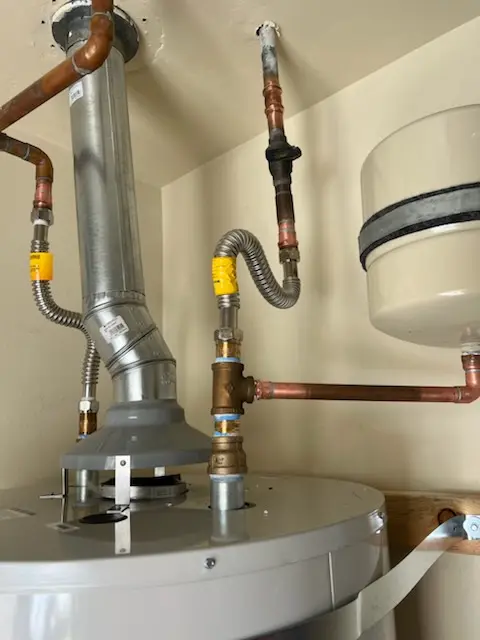 Water heater installation and plumbing repair in Bee